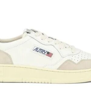 Autry Medalist Sneakers White and black